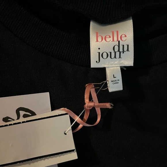 Size large cropped sweatshirt - Picture 4 of 4